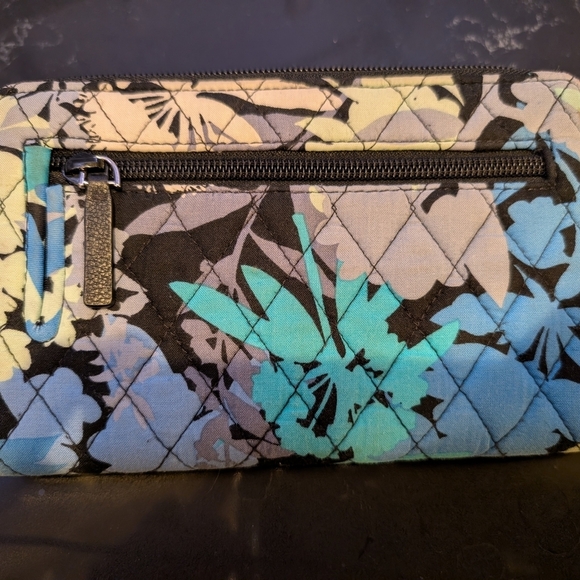 Vera Bradley Large Zip Around Floral Turnlock Wallet - Picture 2 of 5